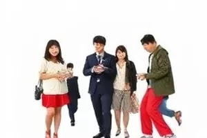 一份被截了一半的聊天记录专题封面，浅橙色气泡形状上下错落排布